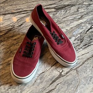 Vans -burgundy low ankle cut